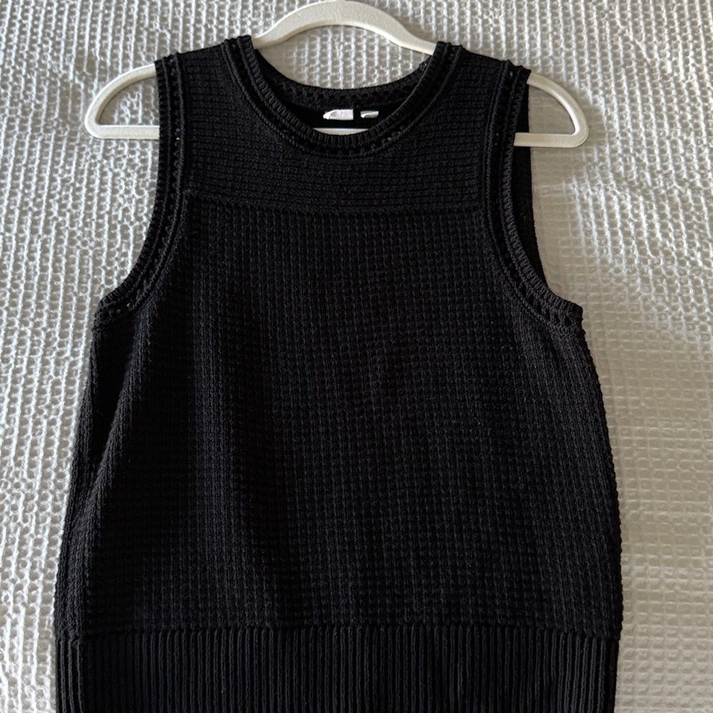 Gap Women’s Sweater Vest